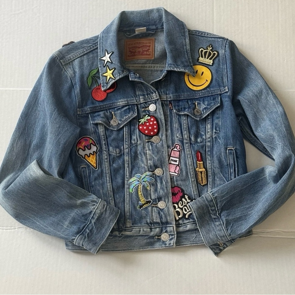 Women’s Juniors Small Denim Jacket with Fun Patches see flaws pre owned